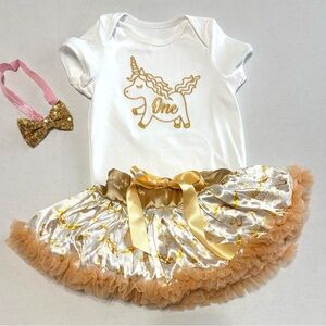 NWOT Unicorn Onesie with matching tulle tutu / skirt - 1st Birthday 🎂 9-12 month